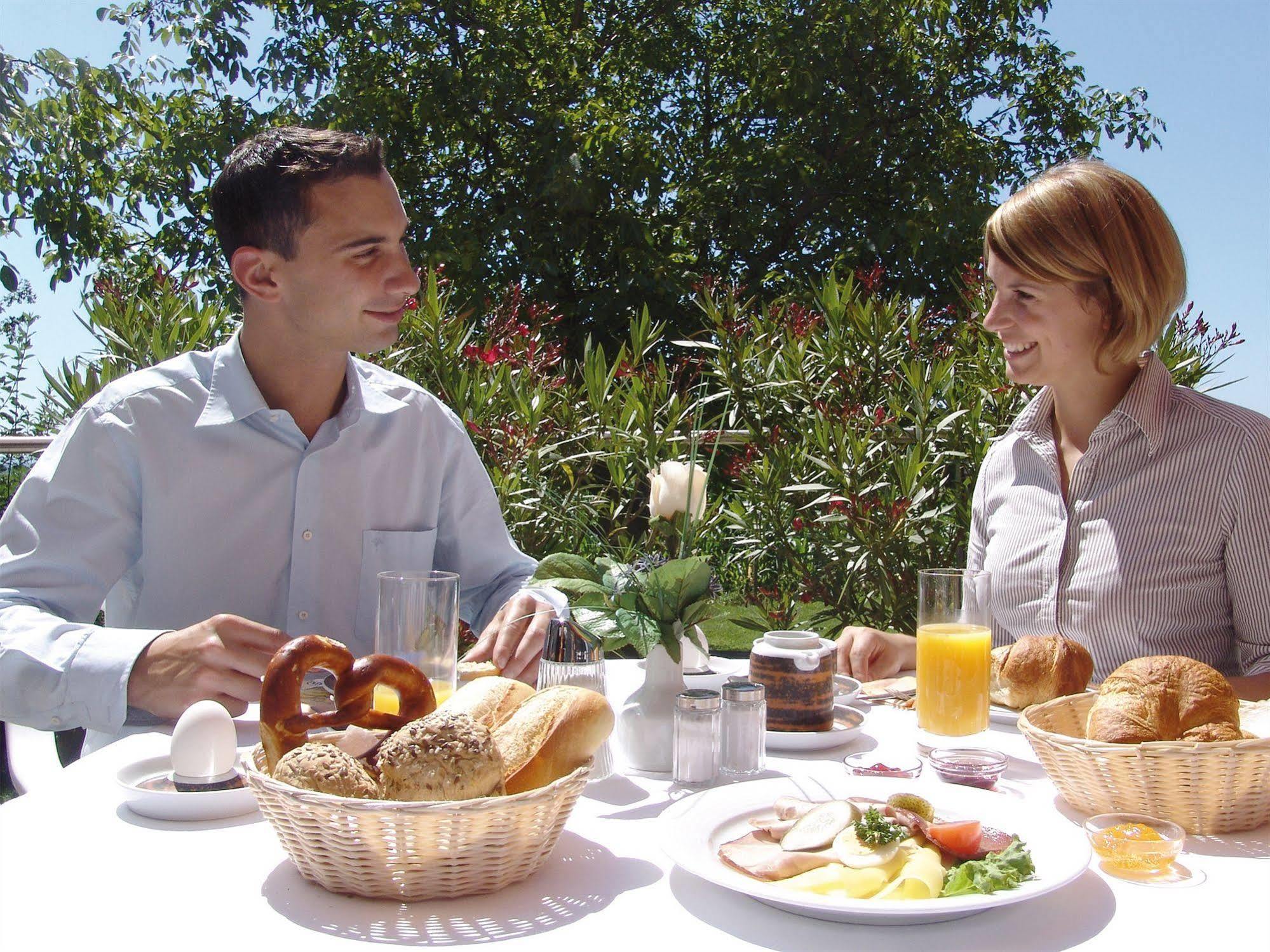 Seligweiler & Restaurant Hotel 3*